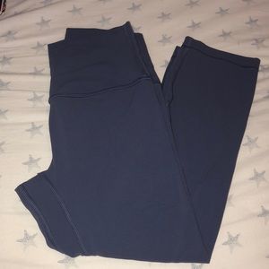 Lululemon align crops 21’